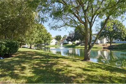 234 Lake Pointe Drive, Bath, OH 44333 - Photo 4