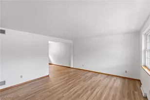 714 Douglas Ave, Wintersville, OH 43953 - Photo 6