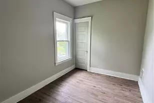 483 E 128th St, Loveland, OH 44108 - Photo 6