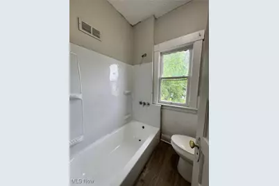 483 E 128th Street, Loveland, OH 44108 - Photo 10