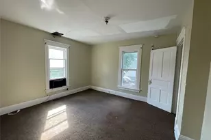 338 Locust St, Coshocton, OH 43812 - Photo 12