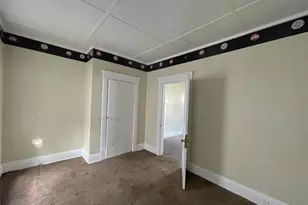 338 Locust St, Coshocton, OH 43812 - Photo 6