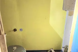 308 N 6th St, Cambridge, OH 43725 - Photo 16