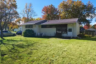 5923 Ogden Ave, Ashtabula, OH 44004 - Photo 2