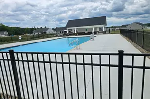 3738 Kirkham Dr, Norton, OH 44203 - Photo 2