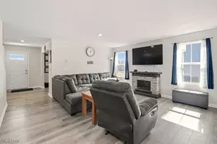 3738 Kirkham Dr, Norton, OH 44203 - Photo 6