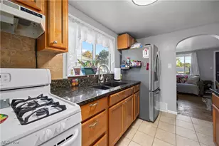 394 Long St, Amherst, OH 44001 - Photo 12