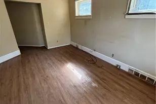 2179 E 93rd St, Loveland, OH 44106 - Photo 8