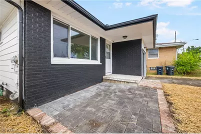 586 Hillman Road, Akron, OH 44312 - Photo 2