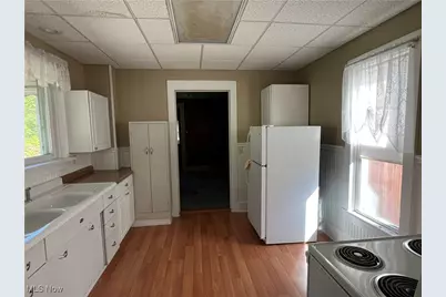 179 Marshall Street, Conneaut, OH 44030 - Photo 4