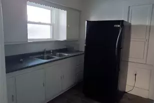 371 Potomac Ave, Youngstown, OH 44507 - Photo 4