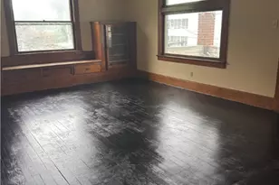 131-133 Ravenwood, Youngstown, OH 44507 - Photo 2