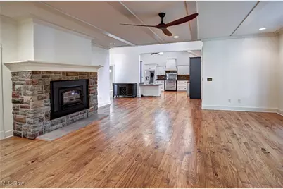 10770 Locust Grove Drive, Chardon, OH 44024 - Photo 8