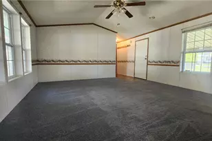 67 E King St, Zanesville, OH 43701 - Photo 6