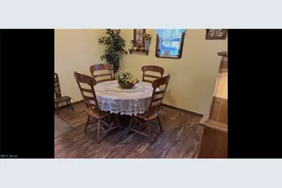 16726 Oakwood Drive, Lake Milton, OH 44429 - Photo 14