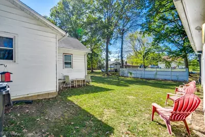 16726 Oakwood Drive, Lake Milton, OH 44429 - Photo 22