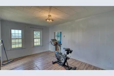 4896 High Hill Road, Cambridge, OH 43725 - Photo 8