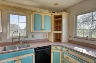 4896 High Hill Rd, Cambridge, OH 43725 - Photo 14