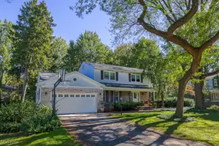 373 Tremont Rd, Akron, OH 44313 - Photo 2