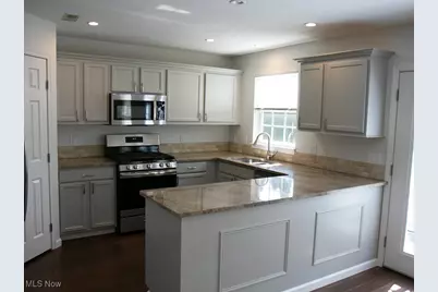 4910 Fallen Leaf Trail, Brunswick Hills, OH 44212 - Photo 2