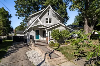 41 E Rosewood Avenue, Akron, OH 44301 - Photo 1