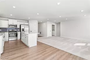 3658 Knecht, Norton, OH 44203 - Photo 22