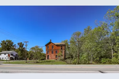 9401 Tallmadge Road, Diamond, OH 44412 - Photo 14