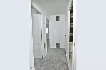 978 Hollywood Street NE, Warren, OH 44483 - Photo 20