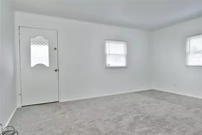 978 Hollywood Street NE, Warren, OH 44483 - Photo 6