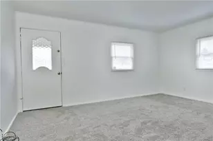 978 Hollywood St NE, Warren, OH 44483 - Photo 6