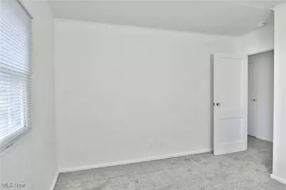 978 Hollywood Street NE, Warren, OH 44483 - Photo 24