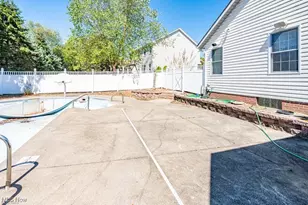 908 Sand Lot Circle, Louisville, OH 44641 - Photo 32