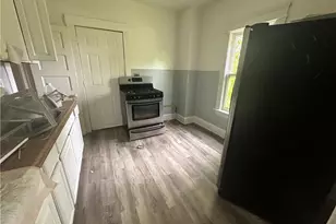 9620 Elwell, Loveland, OH 44104 - Photo 18