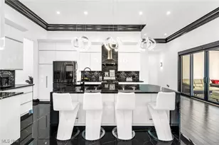 560 Elm St, Sheffield Lake, OH 44054 - Photo 12