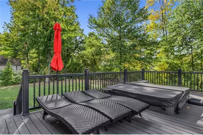 560 Elm Street, Sheffield Lake, OH 44054 - Photo 46