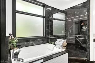 560 Elm St, Sheffield Lake, OH 44054 - Photo 24