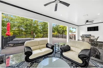 560 Elm Street, Sheffield Lake, OH 44054 - Photo 42