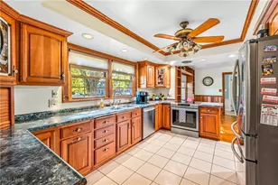 4250 Oak Knoll Dr, Boardman, OH 44512 - Photo 10