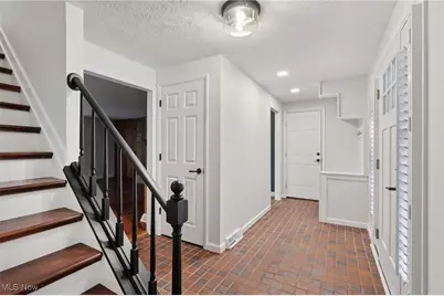 5974 Anna Lee Drive, Hudson, OH 44236 - Photo 6