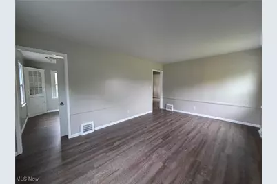 859 E Avondale Avenue, Youngstown, OH 44502 - Photo 6