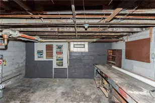 1014 W 9th St, Lorain, OH 44052 - Photo 36