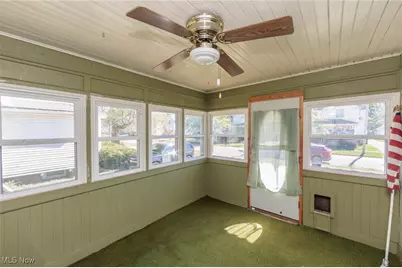 1014 W 9th Street, Lorain, OH 44052 - Photo 2