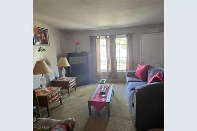 6280 Eldridge Boulevard, Huber Heights, OH 44146 - Photo 2