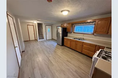 825 W Highland Avenue, Ravenna, OH 44266 - Photo 10
