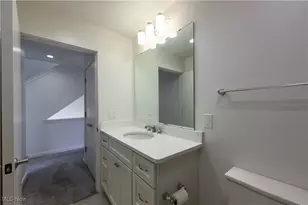 2079 Columbus Rd, Loveland, OH 44113 - Photo 32