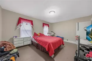 594 Blaine Ave, Akron, OH 44310 - Photo 10