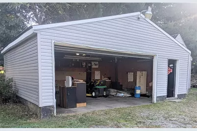 495 W Texas Avenue, Sebring, OH 44672 - Photo 6