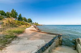 15 Lake Hurst Dr, Ashtabula, OH 44004 - Photo 22