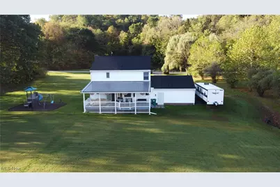 226 High Acres Drive, Chester, WV 26034 - Photo 6