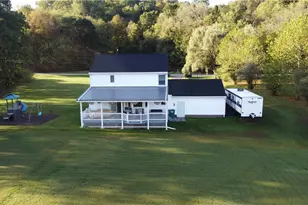 226 High Acres Dr, Chester, WV 26034 - Photo 6